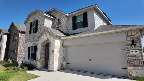 10124 High Grade Dr, Aubrey, TX 76227
