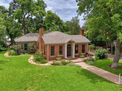 322 Crescent Rd, Waco, TX 76710
