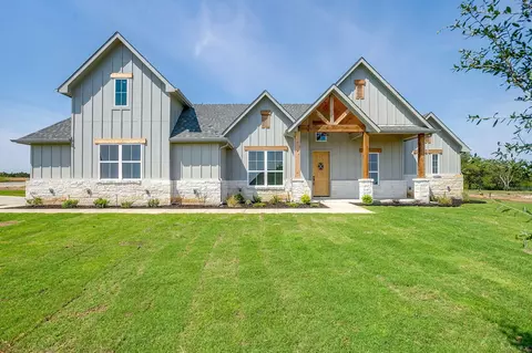 8501 Wild Colt Dr, Godley, TX 76044