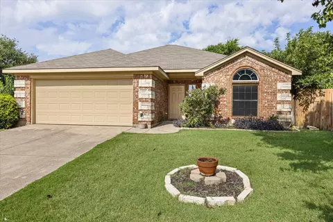 757 Tanglewood Dr, Burleson, TX 76028