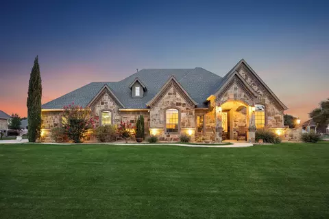 6047 The Resort Blvd, Fort Worth, TX 76179