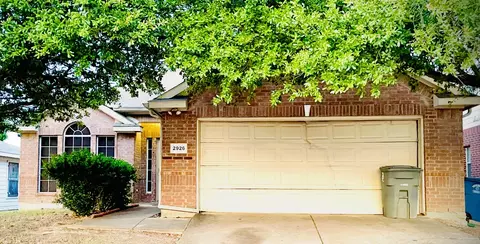 2926 Cowboy Dr, Dallas, TX 75237