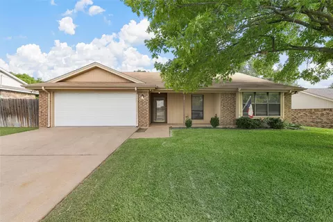 610 Angel Fire Dr, Hewitt, TX 76643