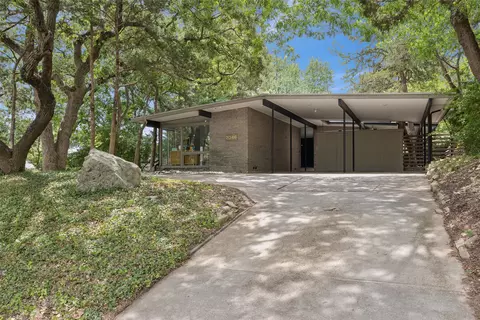7046 Gaston Ave, Dallas, TX 75214