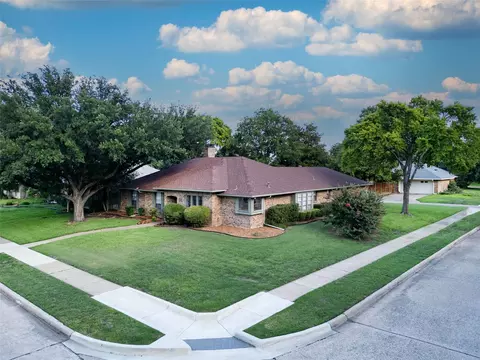2302 Acacia St, Richardson, TX 75082