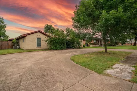 2010 Sylvan Dr, Garland, TX 75040