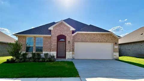 1225 Beltway Ln, Granbury, TX 76048