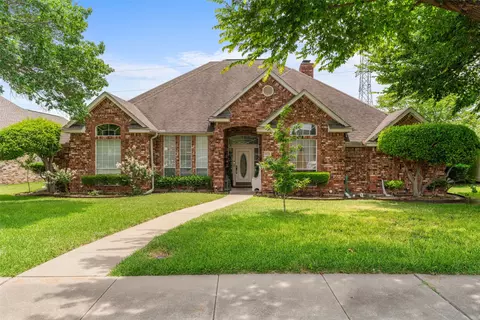 1436 Daventry Dr, Desoto, TX 75115