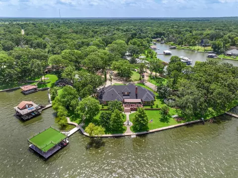 106 Lynne Cir, Mabank, TX 75156