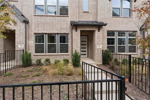 4839 Fuller Ct #703, Irving, TX 75038