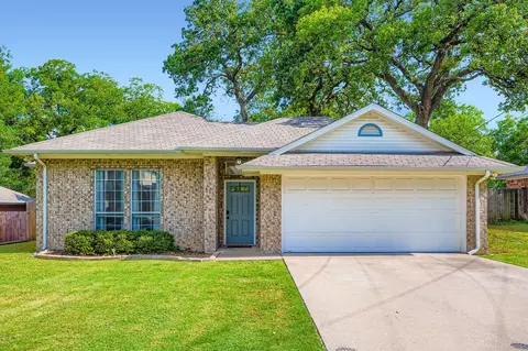 405 W Spring St, Weatherford, TX 76086
