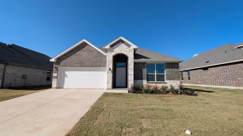 1324 Bristol Way, Granbury, TX 76048