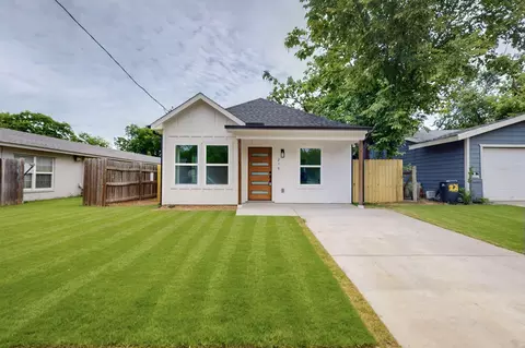 218 S Locust St, Sulphur Springs, TX 75482