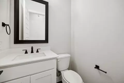 Bath - 7213 Fireside Dr, Argyle, TX 76226 photo 3 of 8