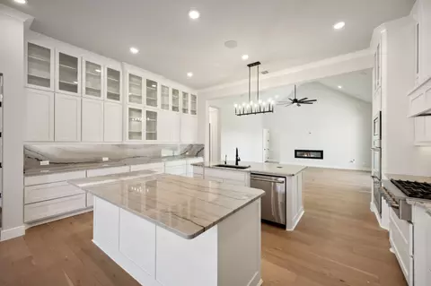 Kitchen - 7213 Fireside Dr, Argyle, TX 76226 photo 4 of 4