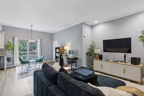 5031 Cedar Springs Rd #202, Dallas, TX 75235