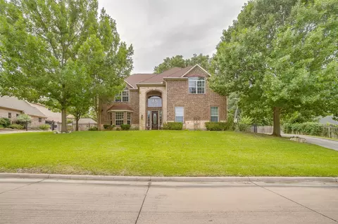 6329 Canyon Trl, Lake Worth, TX 76135
