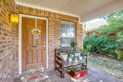 5957 Missy Ln, Fort Worth, TX 76131