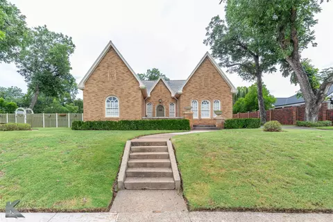 1118 Sayles Blvd, Abilene, TX 79605
