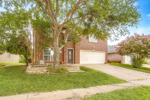 2924 Timber Creek Trl, Fort Worth, TX 76118
