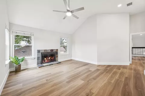 511 Holliday Ln, Euless, TX 76039 photo 23