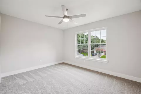 511 Holliday Ln, Euless, TX 76039 photo 28