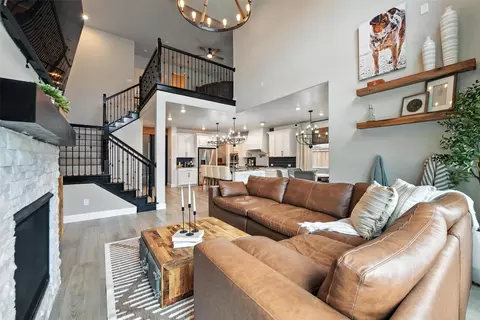Living - 2408 Evans Rd, Corinth, TX 76210 photo 1 of 4