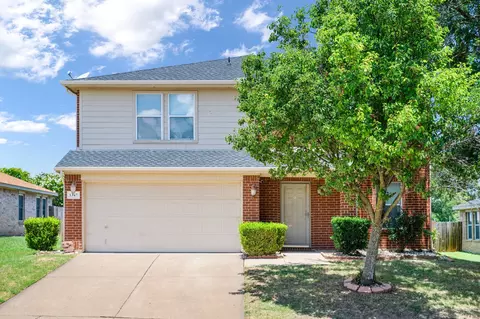 1347 Hayes St, Cedar Hill, TX 75104