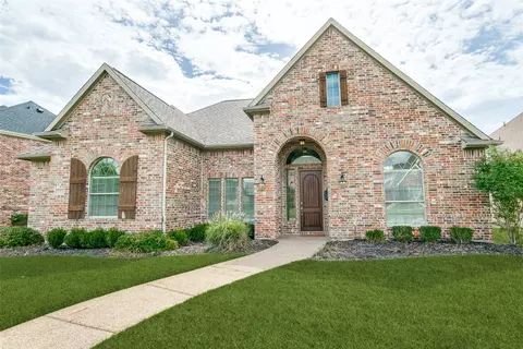 412 Red Castle Dr, Lewisville, TX 75056