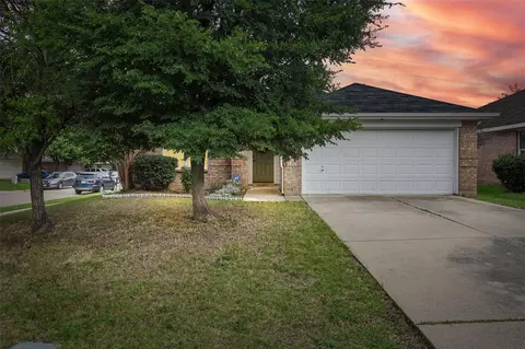11824 Ponderosa Pine Dr, Fort Worth, TX 76244