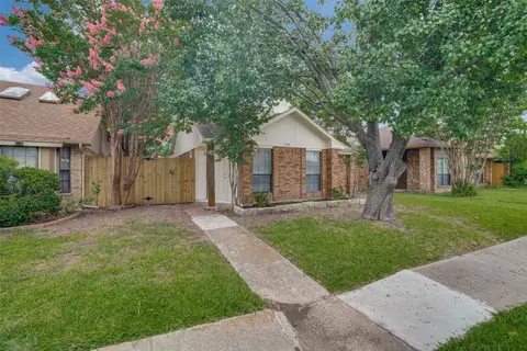 1736 Hackamore St, Mesquite, TX 75149