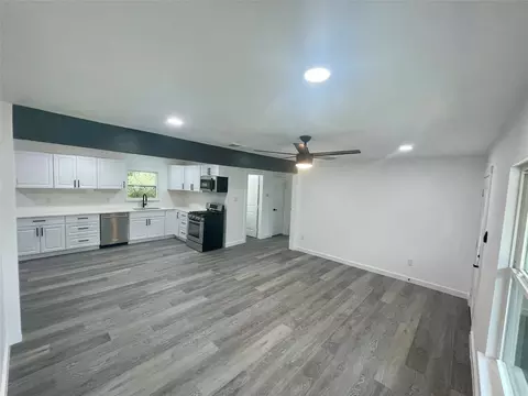 120 Charlene Dr, Hurst, TX 76053
