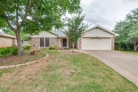 7000 Stoneridge Dr, North Richland Hills, TX 76182