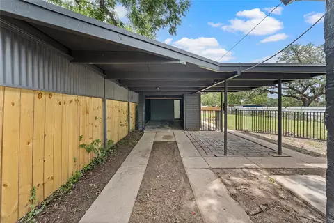 Exterior - 1711 Reuter Ave, Waco, TX 76708 photo 2 of 3