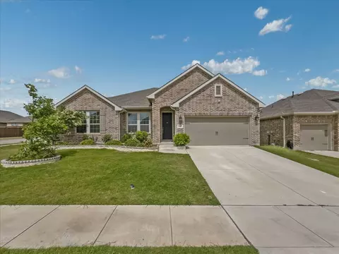 5417 Stonelake Dr, Haltom City, TX 76137