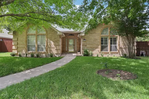 409 Meadow Ln, Denton, TX 76207