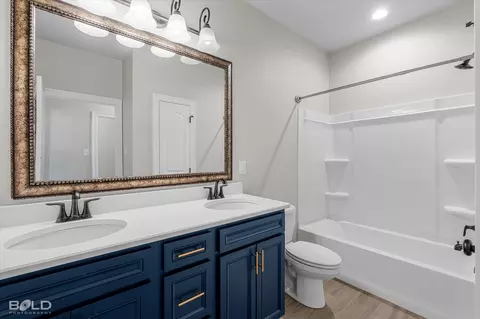 Bath - 135 Brimestone Loop, Benton, LA 71006 photo 4 of 4