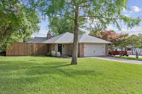 202 E 6th St, Prosper, TX 75078 photo 2