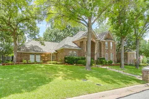 5004 Bridgewater Dr, Arlington, TX 76017