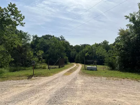 1877 County Road 3092, Frost, TX 76641