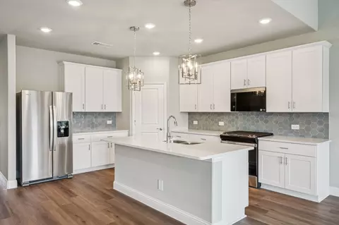 601 Stagg St, Mckinney, TX 75069