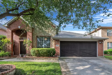 4948 Paddock Dr, Fort Worth, TX 76244