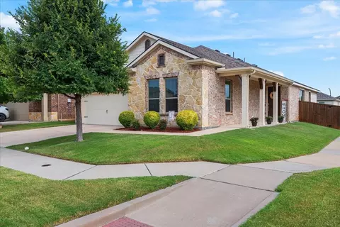 649 Fox Creek Trl, Fort Worth, TX 76131