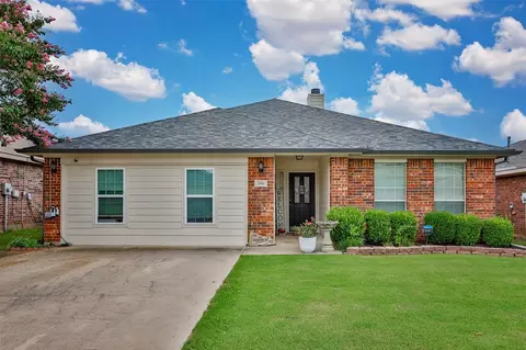 3504 Columbus St, Gainesville, TX 76240