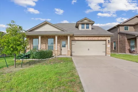 Exterior - 2917 Beutel Rd, Lorena, TX 76655 photo 4 of 8