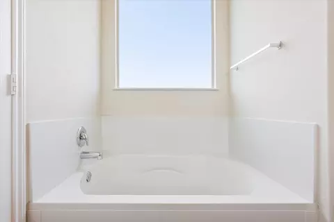 Bath - 2917 Beutel Rd, Lorena, TX 76655 photo 3 of 4