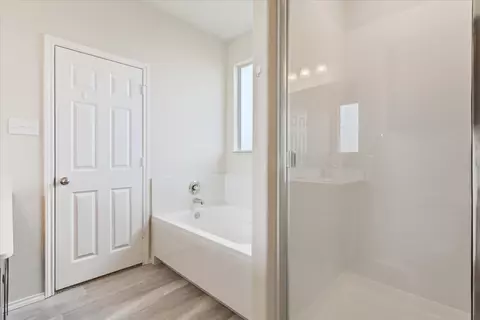 Bath - 2917 Beutel Rd, Lorena, TX 76655 photo 2 of 4