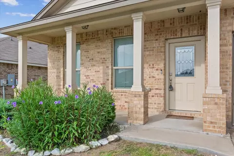 Exterior - 2917 Beutel Rd, Lorena, TX 76655 photo 5 of 8