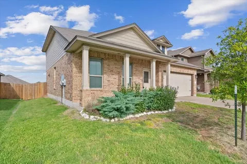 Exterior - 2917 Beutel Rd, Lorena, TX 76655 photo 2 of 8