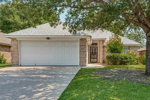 4836 Colonial Park Dr, Haltom City, TX 76117